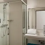 Ibis Styles Centre Hotel 2*