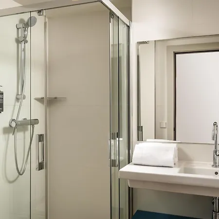 Hotel Ibis Styles Centre 2*