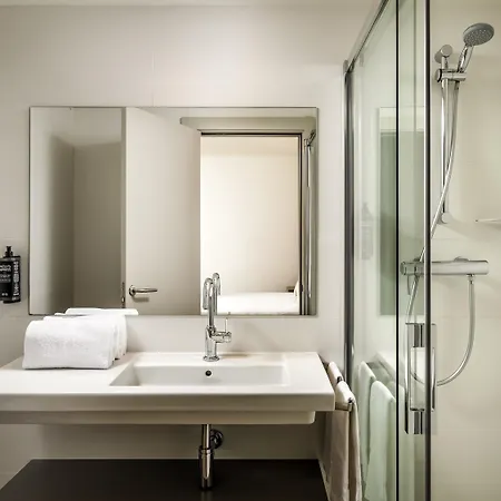 Hotel Ibis Styles Centre 2*