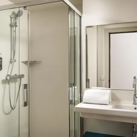 Hotel Ibis Styles Centre 2*