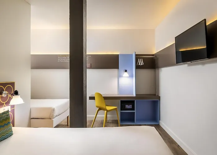ホテル Ibis Styles Centre 2*